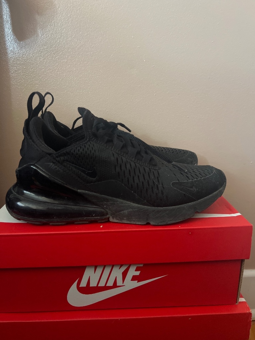 Nike 270